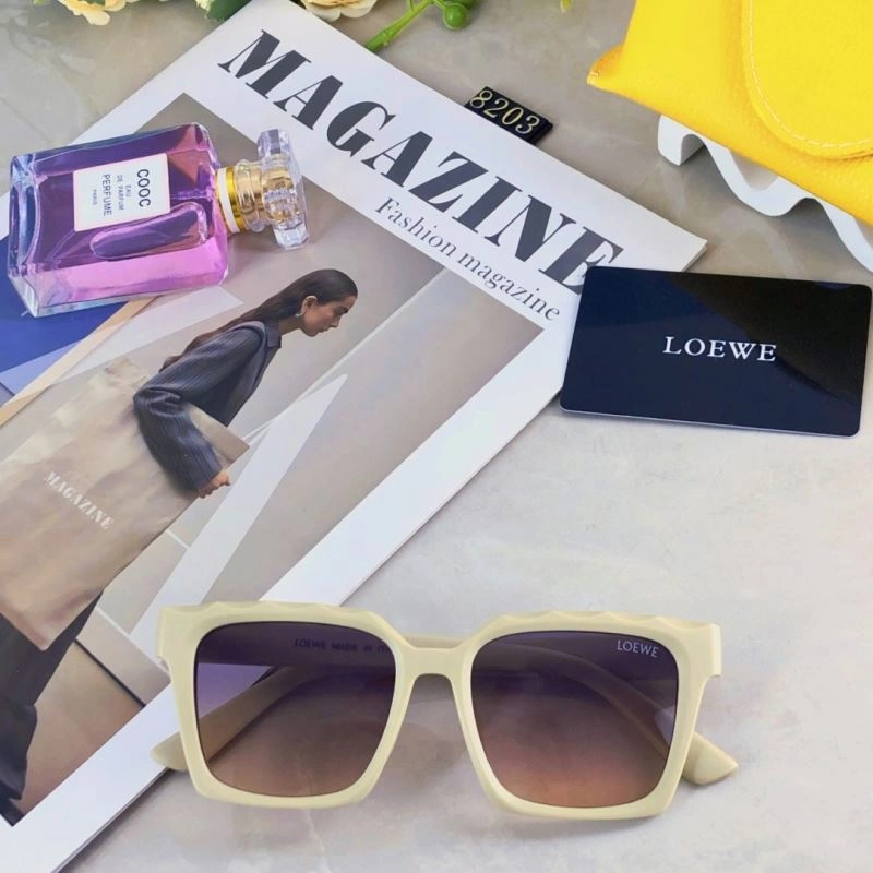 Loewe Sunglasses Sleek 280311
