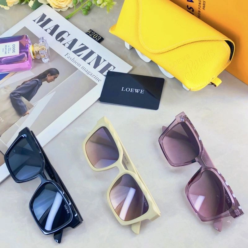 Loewe Sunglasses Sleek 280311