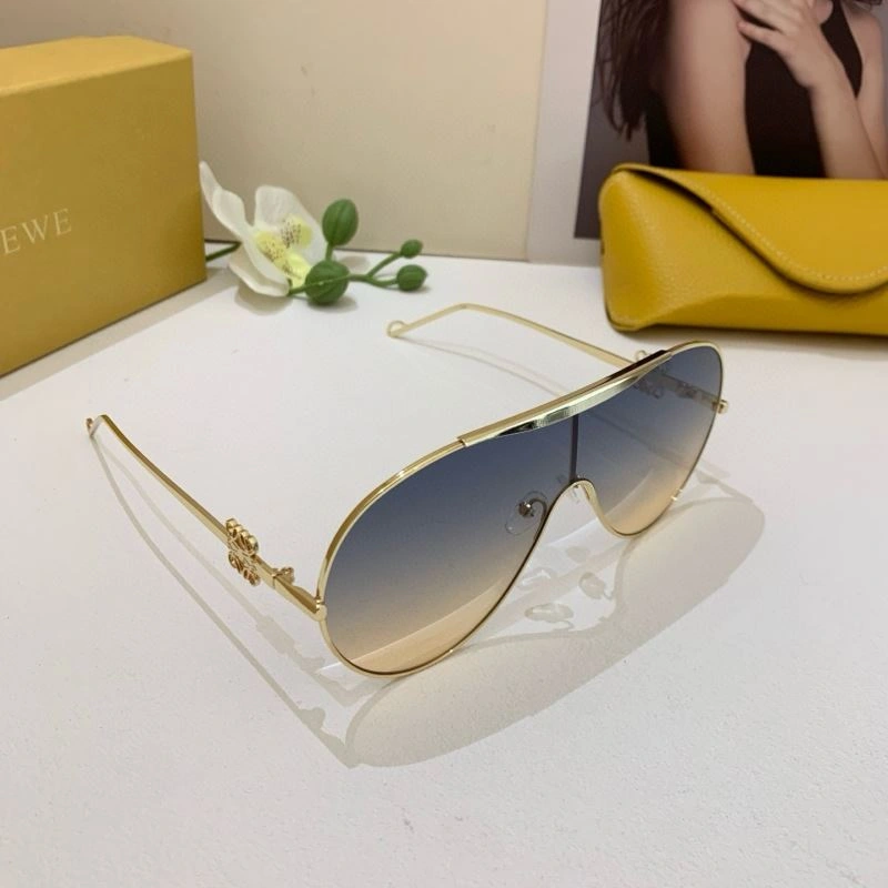Loewe Sunglasses Soft 280307