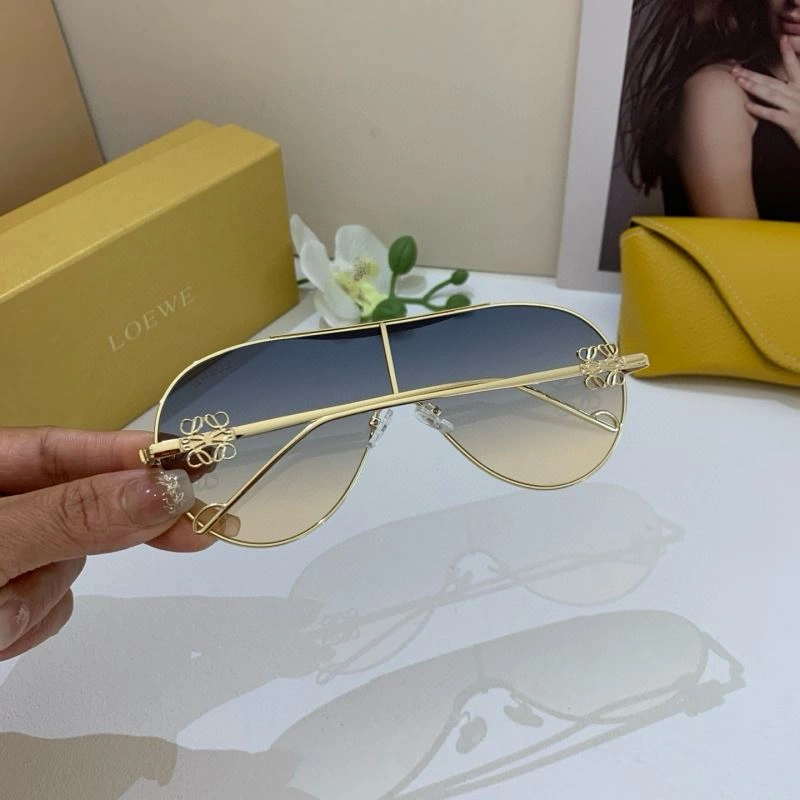 Loewe Sunglasses Soft 280307