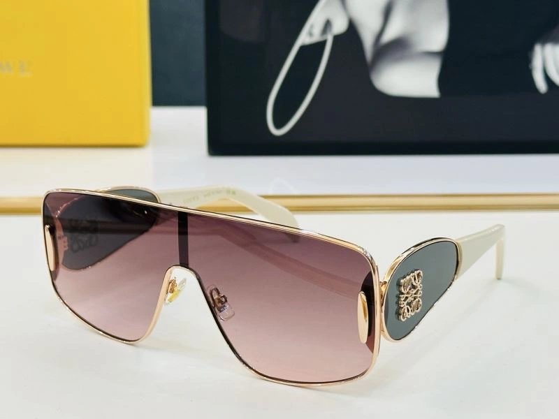 Trendy Loewe Sunglasses 280303