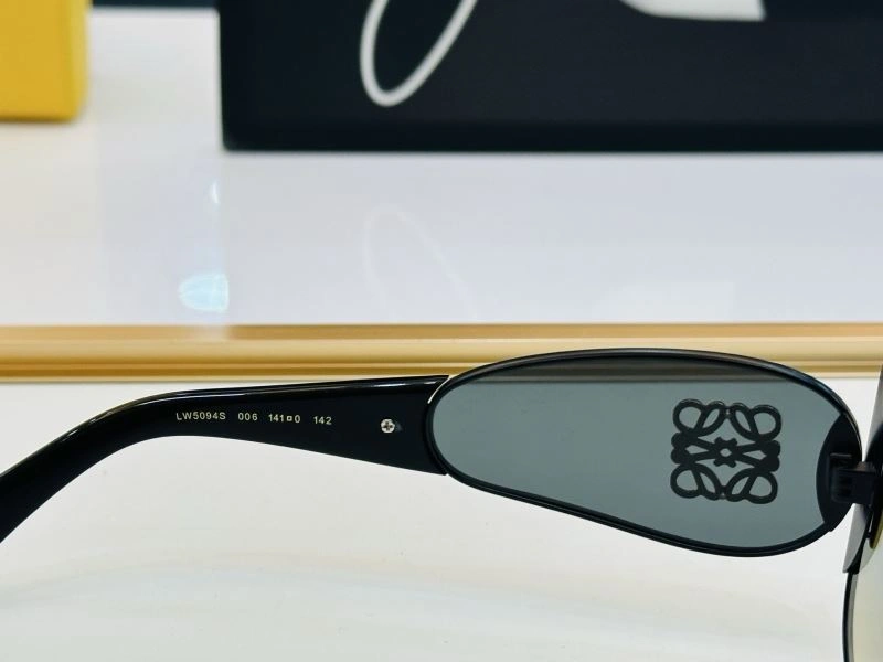 Trendy Loewe Sunglasses 280303