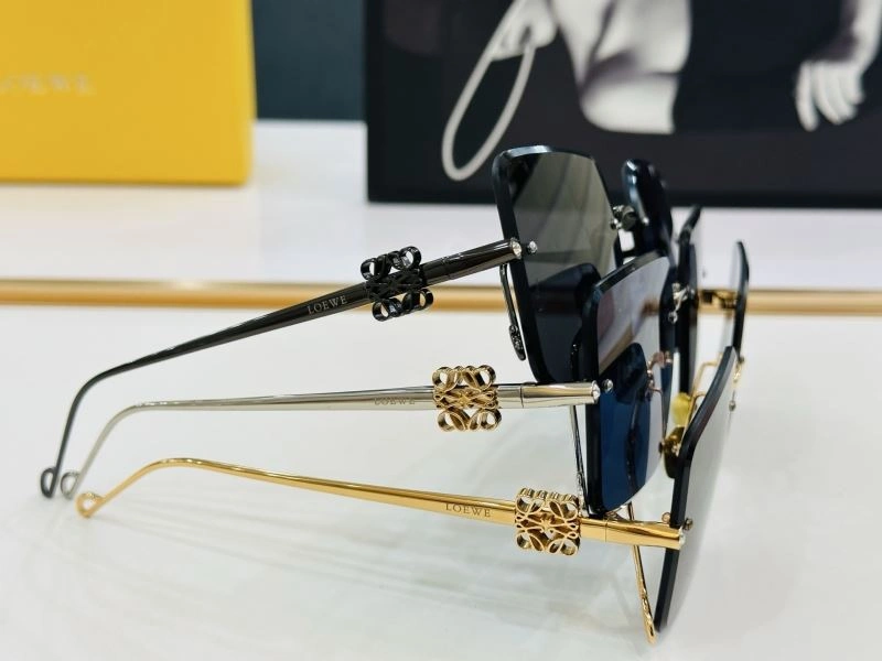 Fashionable Loewe Sunglasses 280334
