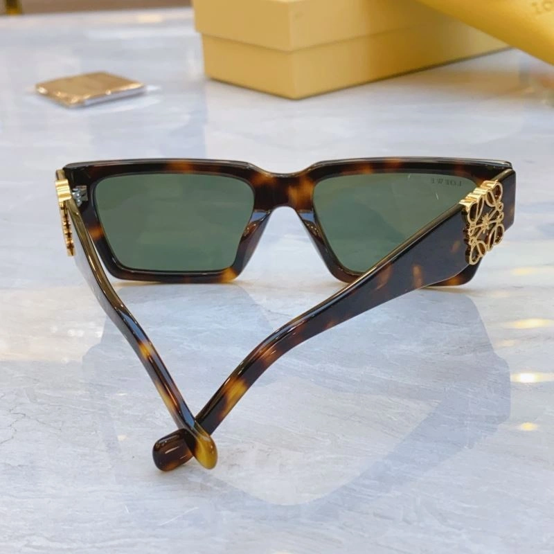 Fashionable Loewe Sunglasses 280320