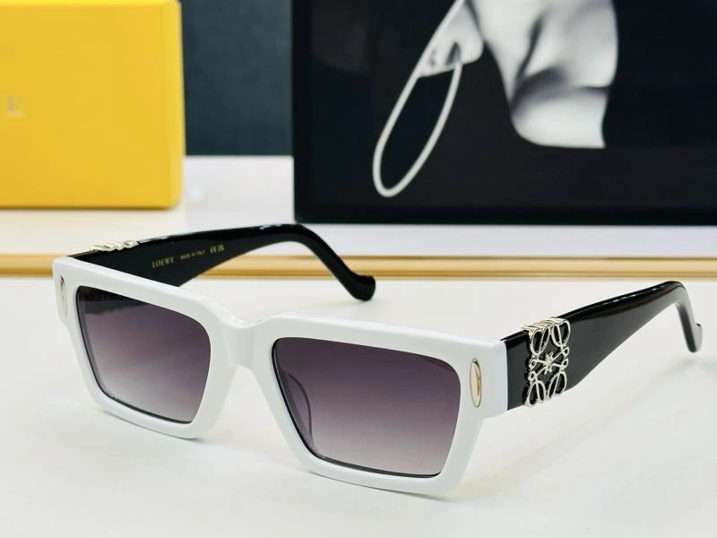 Loewe Sunglasses Durable 280316