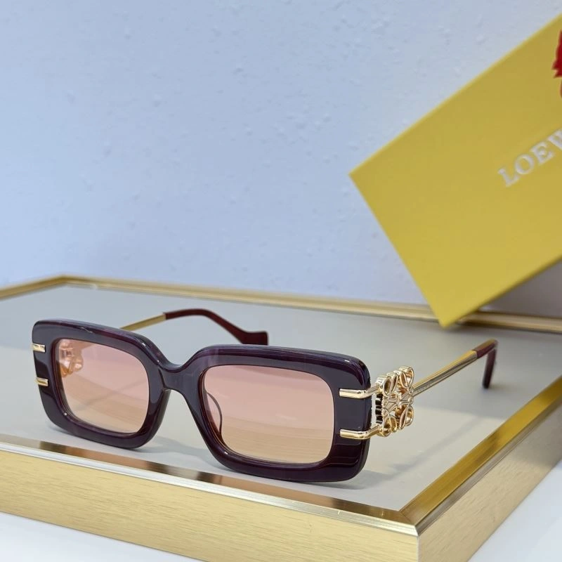 Refined Loewe Sunglasses 280390