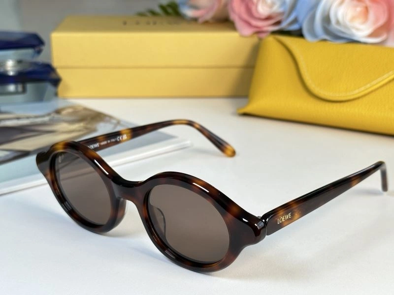 Breathable Loewe Sunglasses 280369