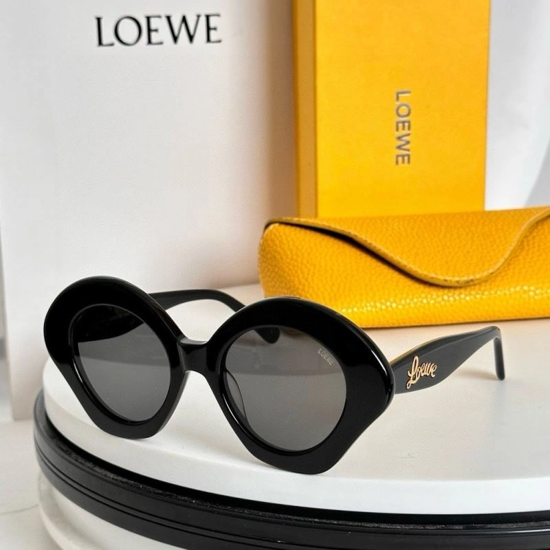 Loewe Sunglasses Compact 280339
