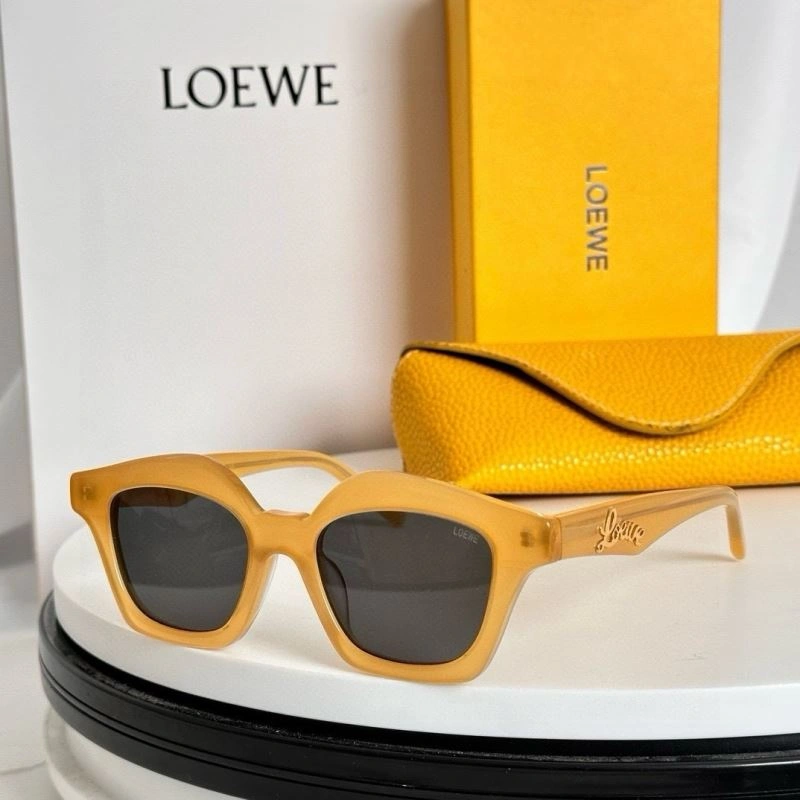 Loewe Sunglasses Chic 280360