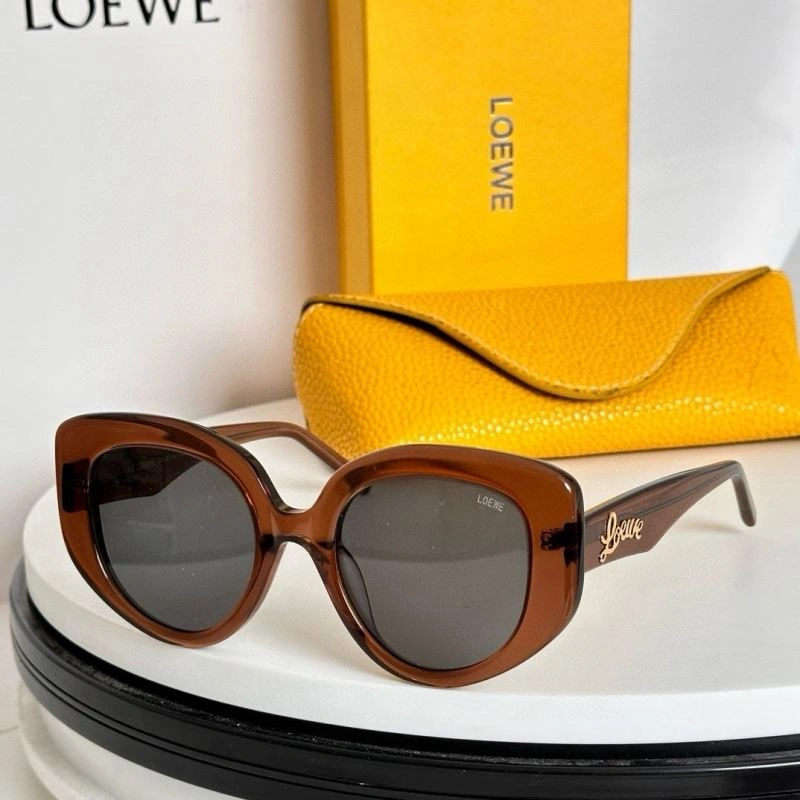 Loewe Sunglasses Versatile 280344