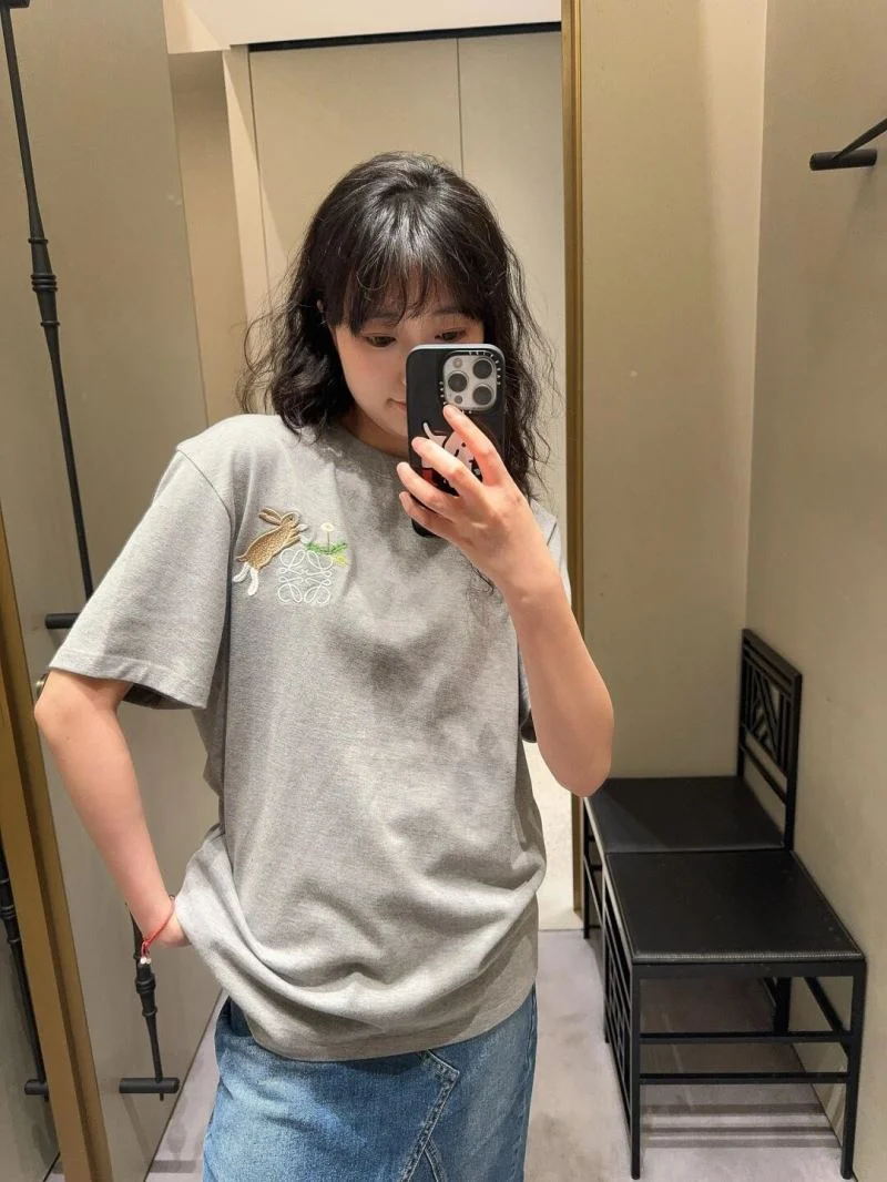 Effortless Loewe T-Shirts 163742