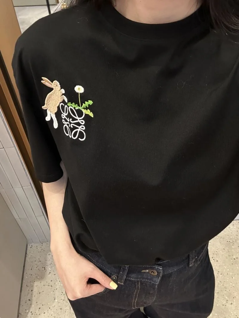 Effortless Loewe T-Shirts 163742