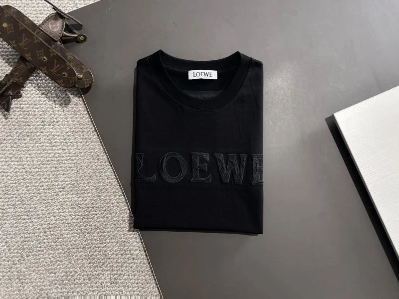 Loewe T-Shirts Versatile 163678