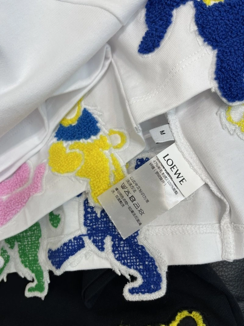 Loewe T-Shirts UrbanChic 149608