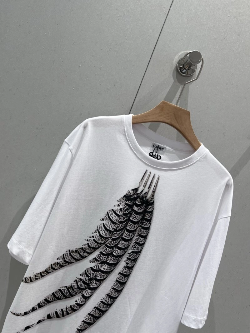 Versatile Loewe T-Shirts 149598