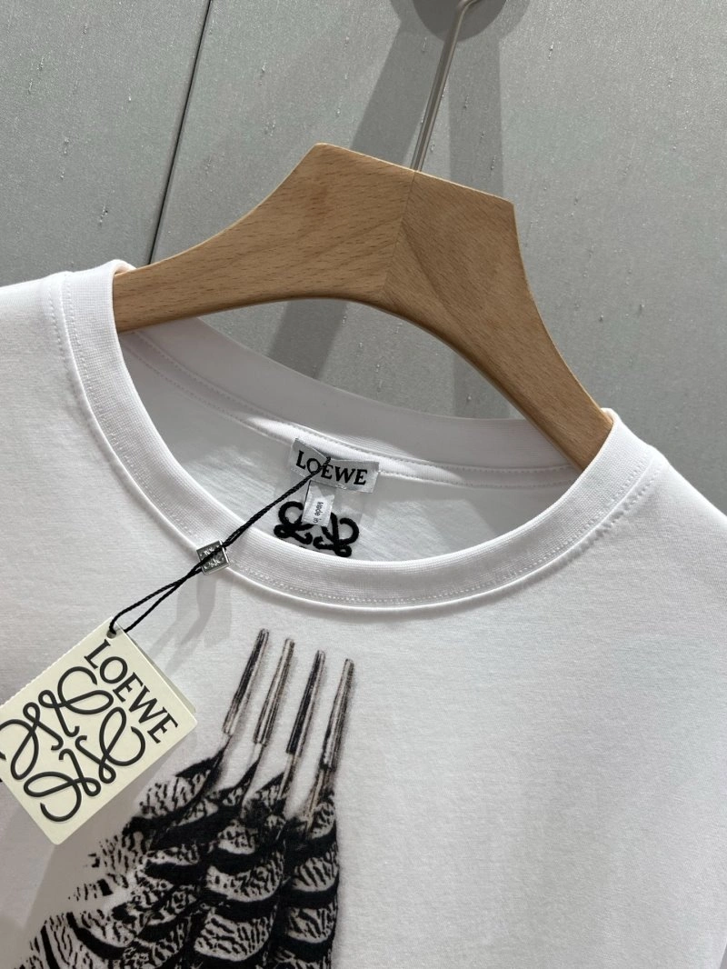 Versatile Loewe T-Shirts 149598