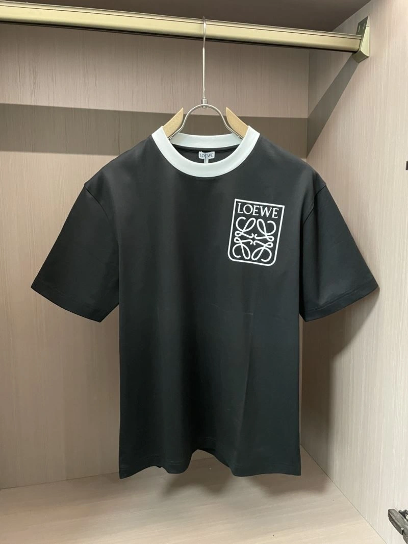 UrbanChic Loewe T-Shirts 160366