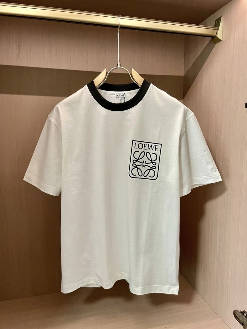 UrbanChic Loewe T-Shirts 160366