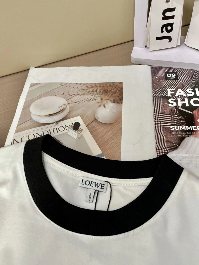 UrbanChic Loewe T-Shirts 160366
