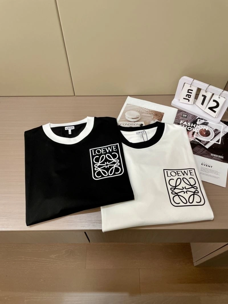 UrbanChic Loewe T-Shirts 160366