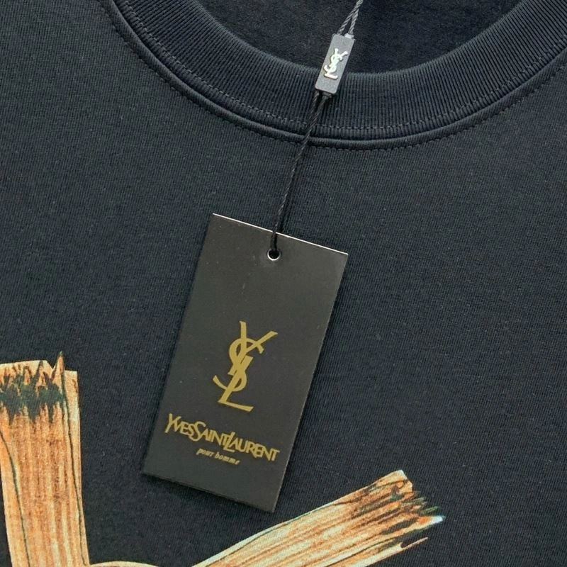ModernLook Loewe T-Shirts 160349