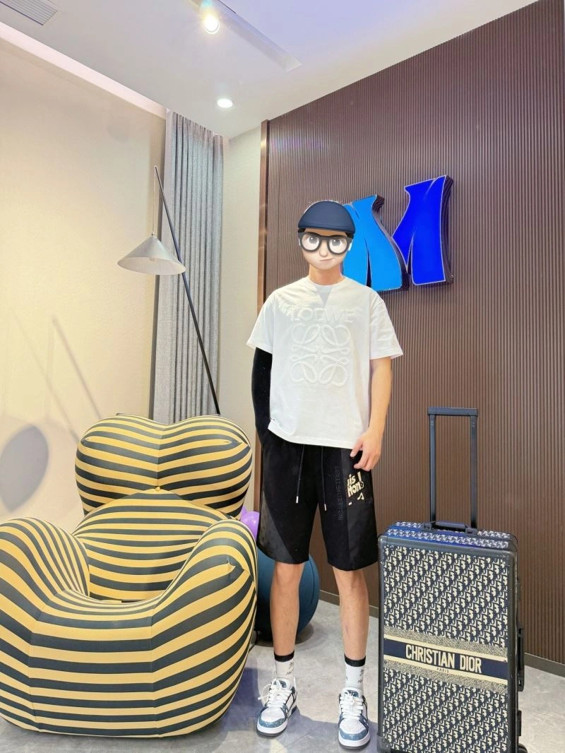 Versatile Loewe T-Shirts 158317