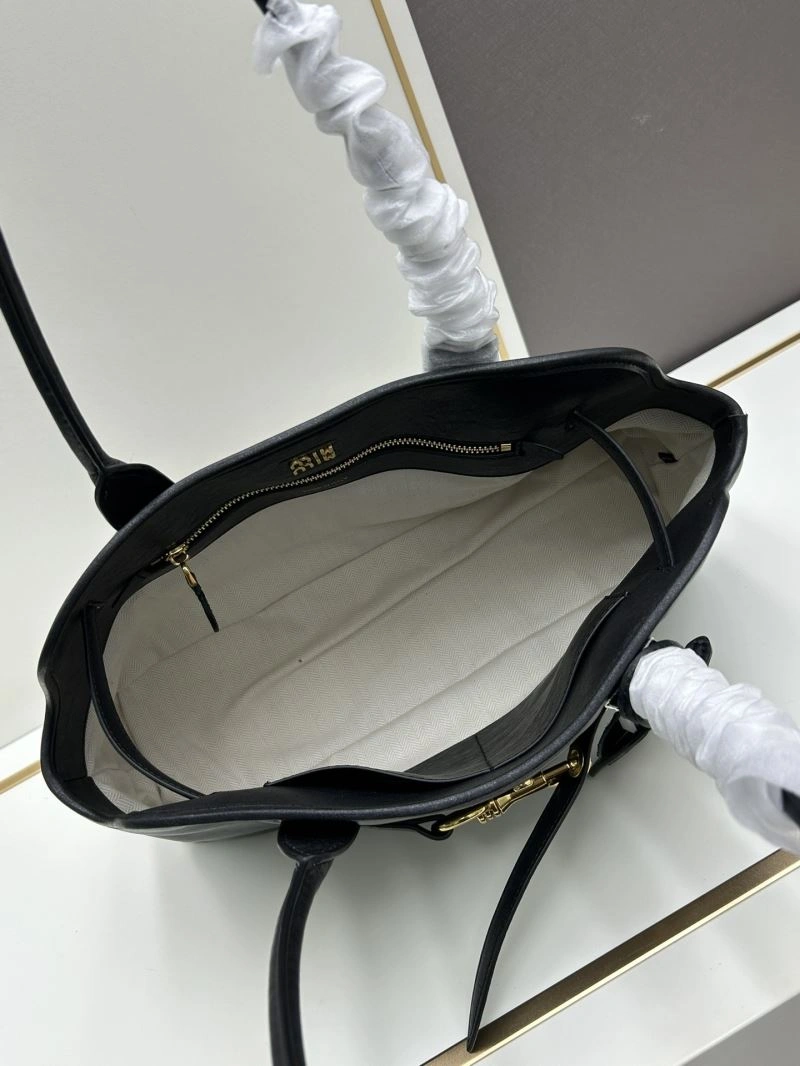 Loewe Top Handle Bags Refined 83583