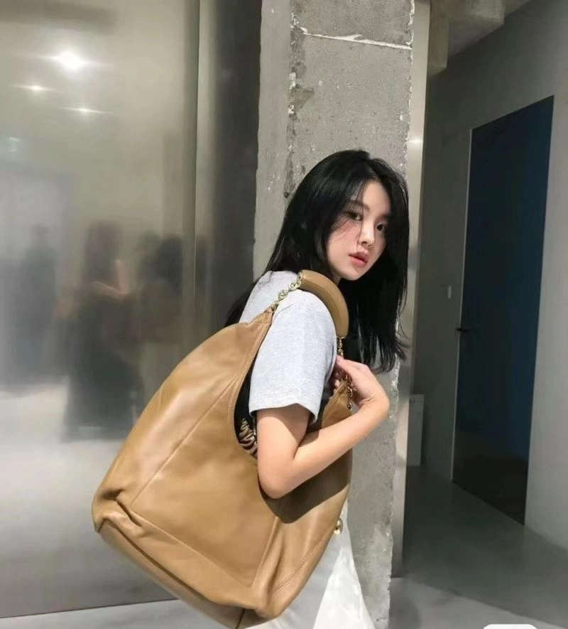 Loewe Top Handle Bags Stylish 58308