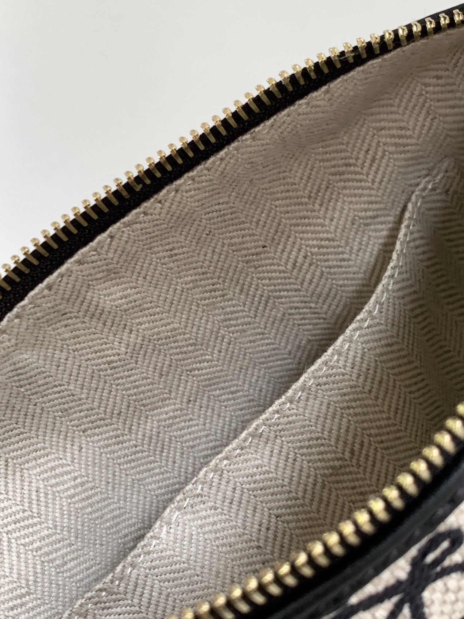 Loewe Top Handle Bags Minimalist 67122