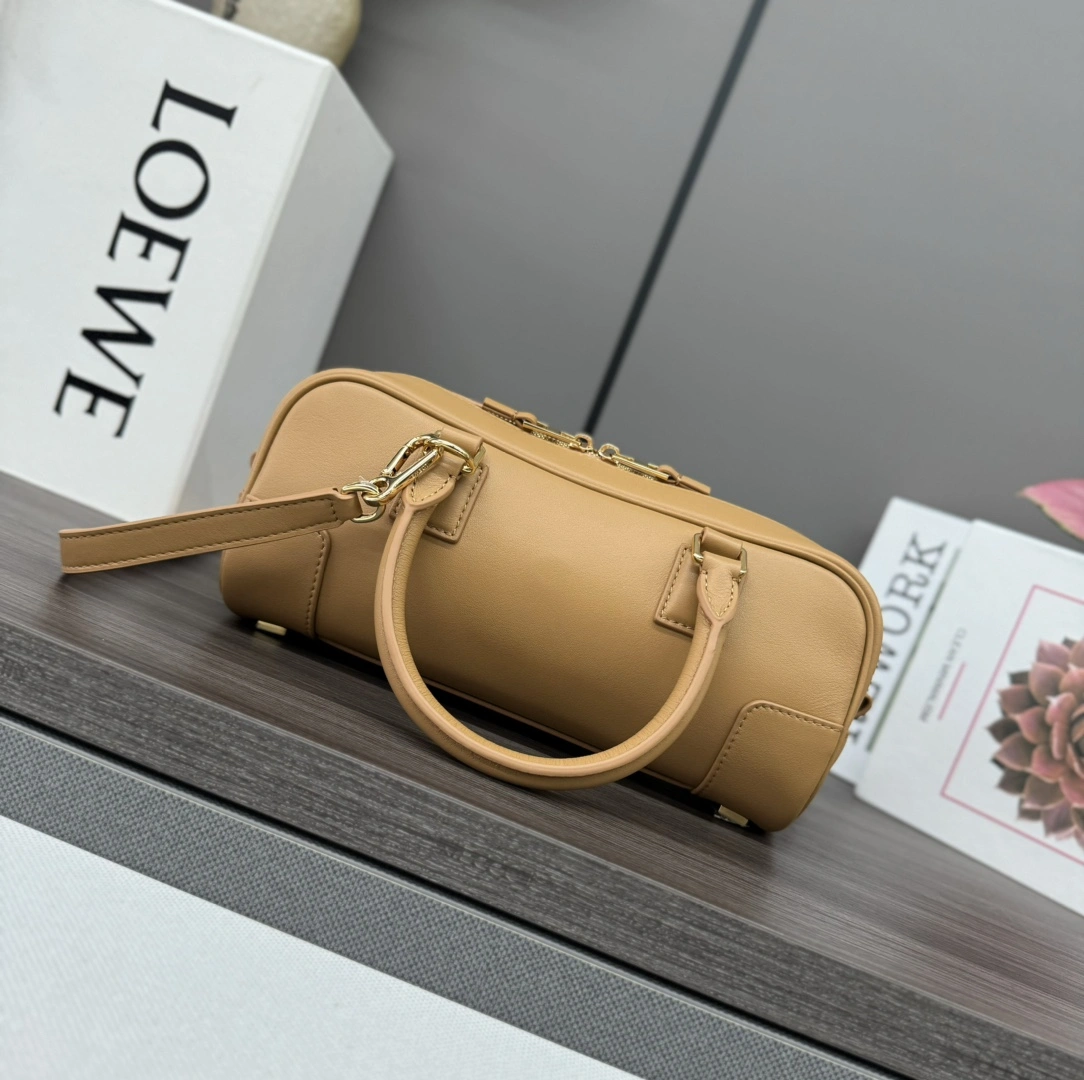 Supportive Loewe Top Handle Bags 67176