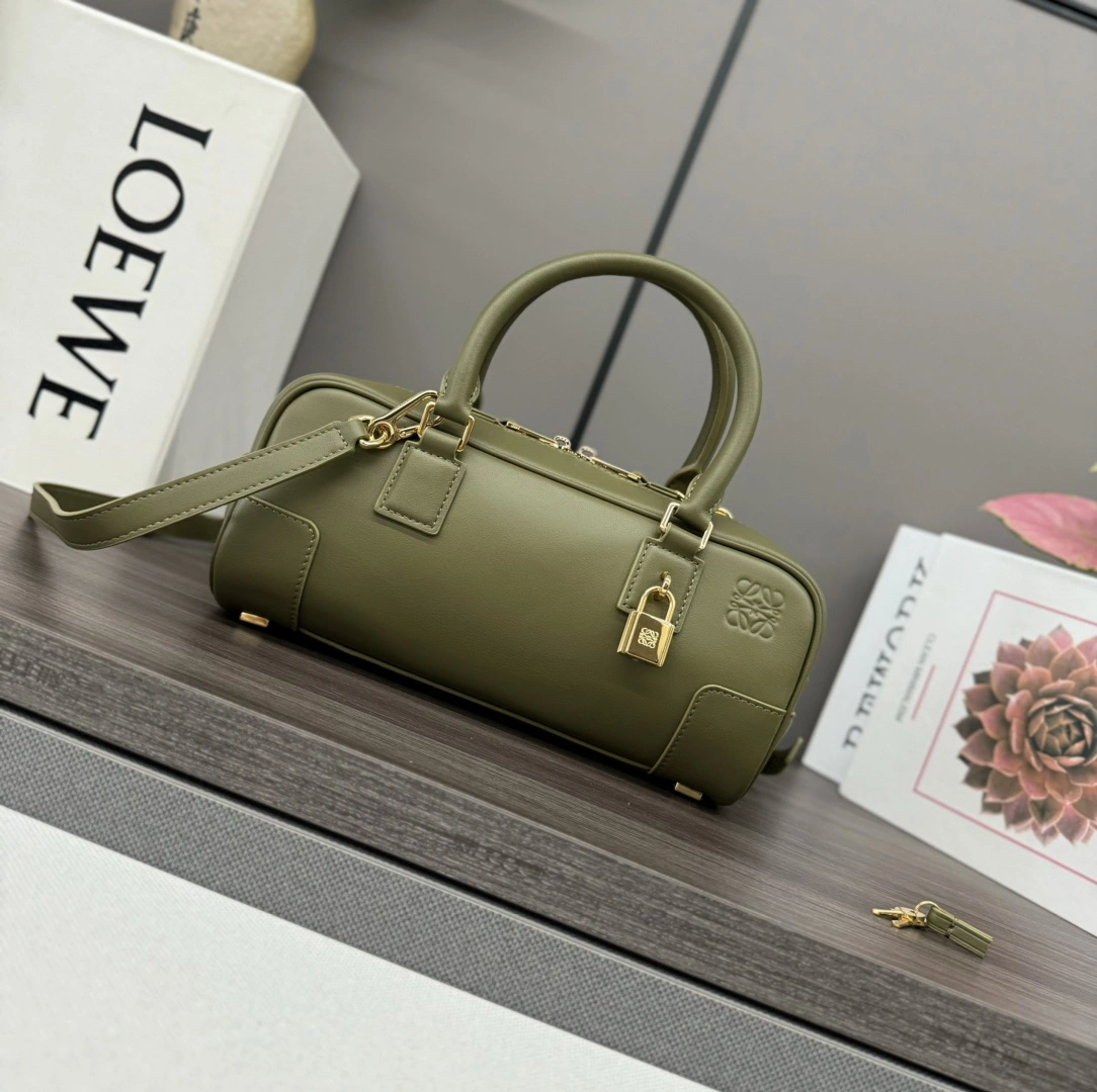 Loewe Top Handle Bags Breathable 67169