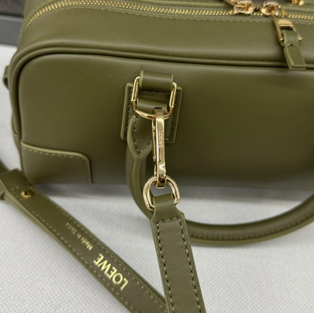 Loewe Top Handle Bags Breathable 67169