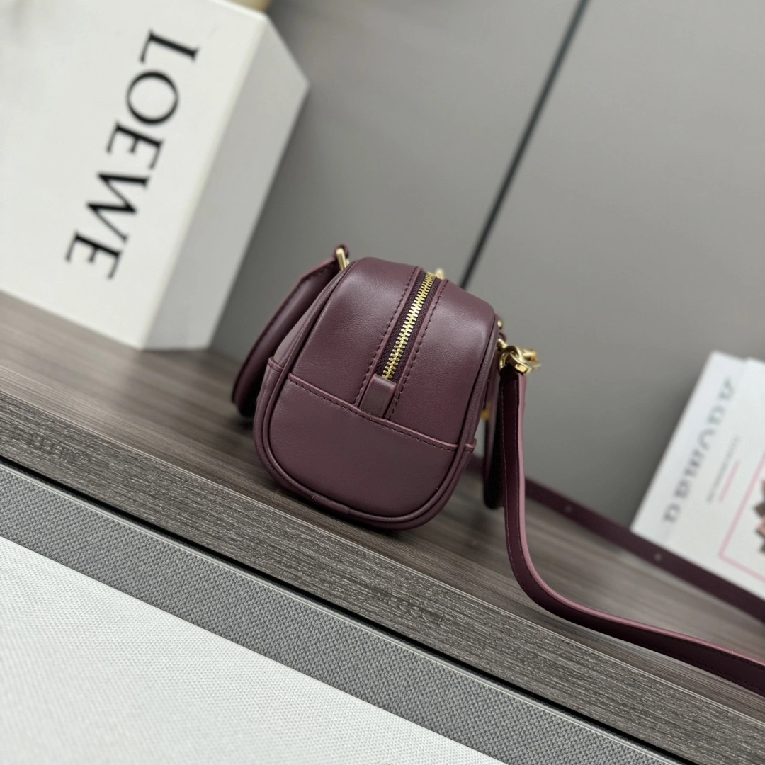 Loewe Top Handle Bags Trendy 67124