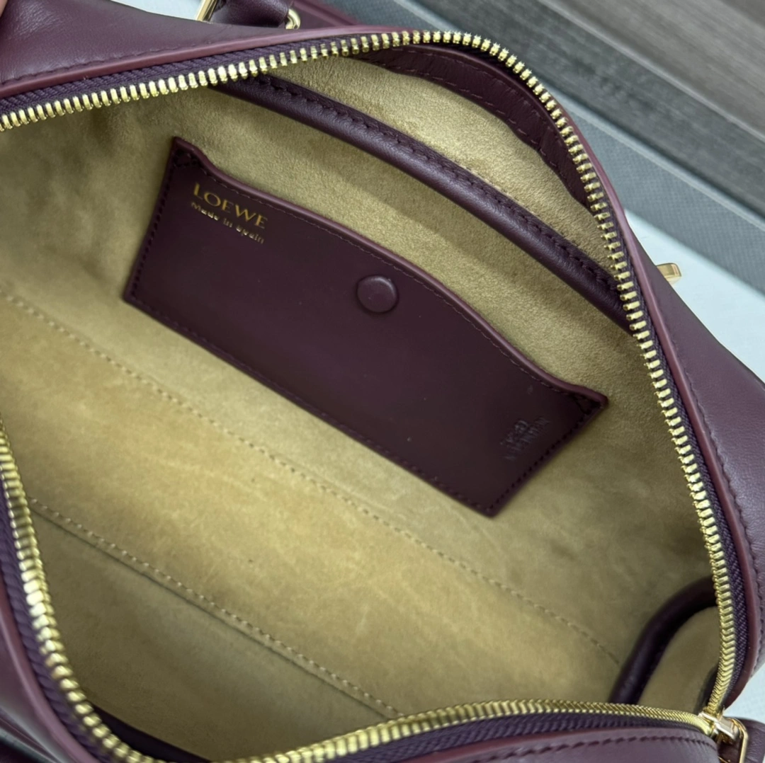 Loewe Top Handle Bags Trendy 67124