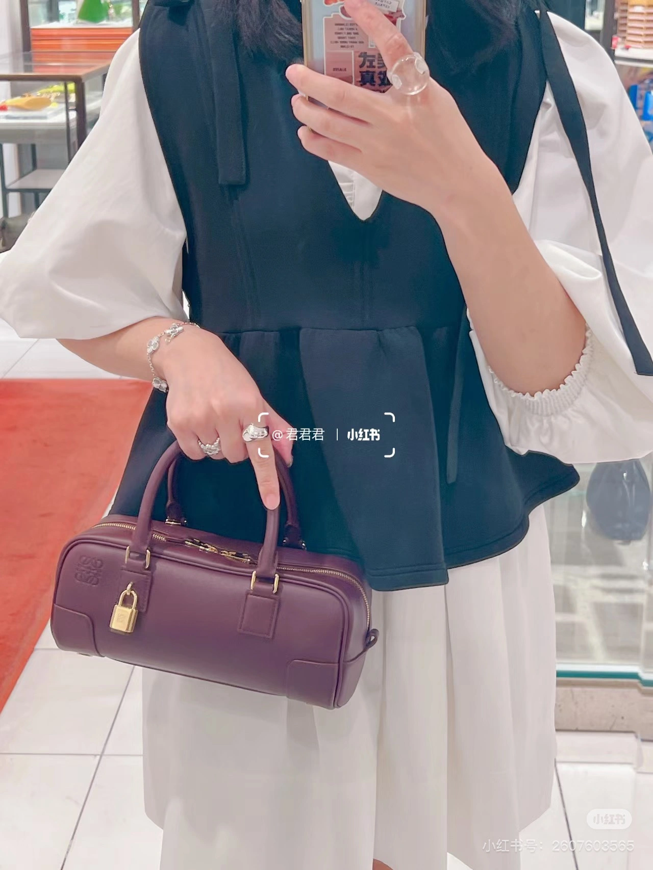 Loewe Top Handle Bags Trendy 67124