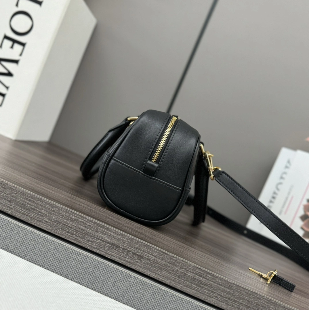 Affordable Loewe Top Handle Bags 67119