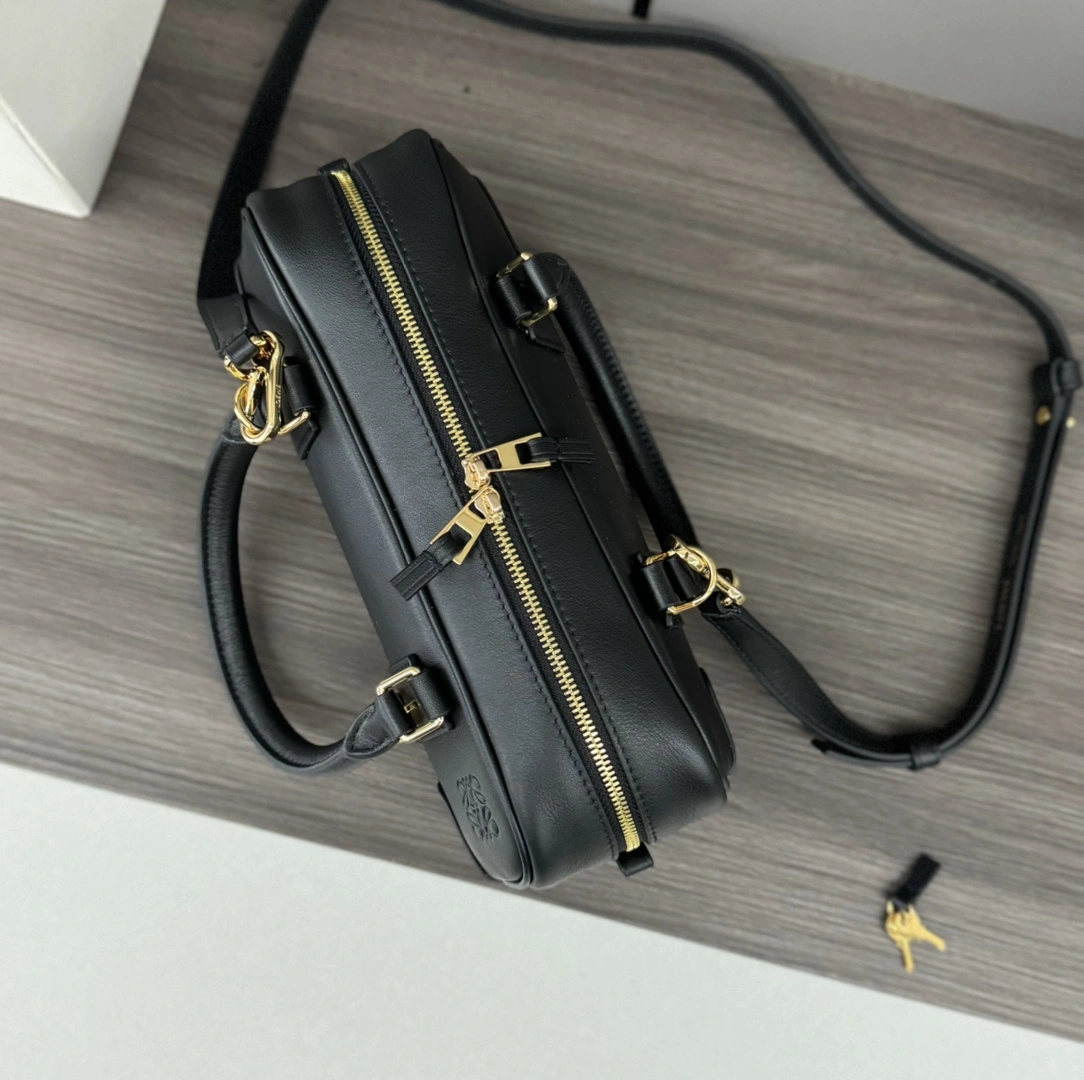 Affordable Loewe Top Handle Bags 67119