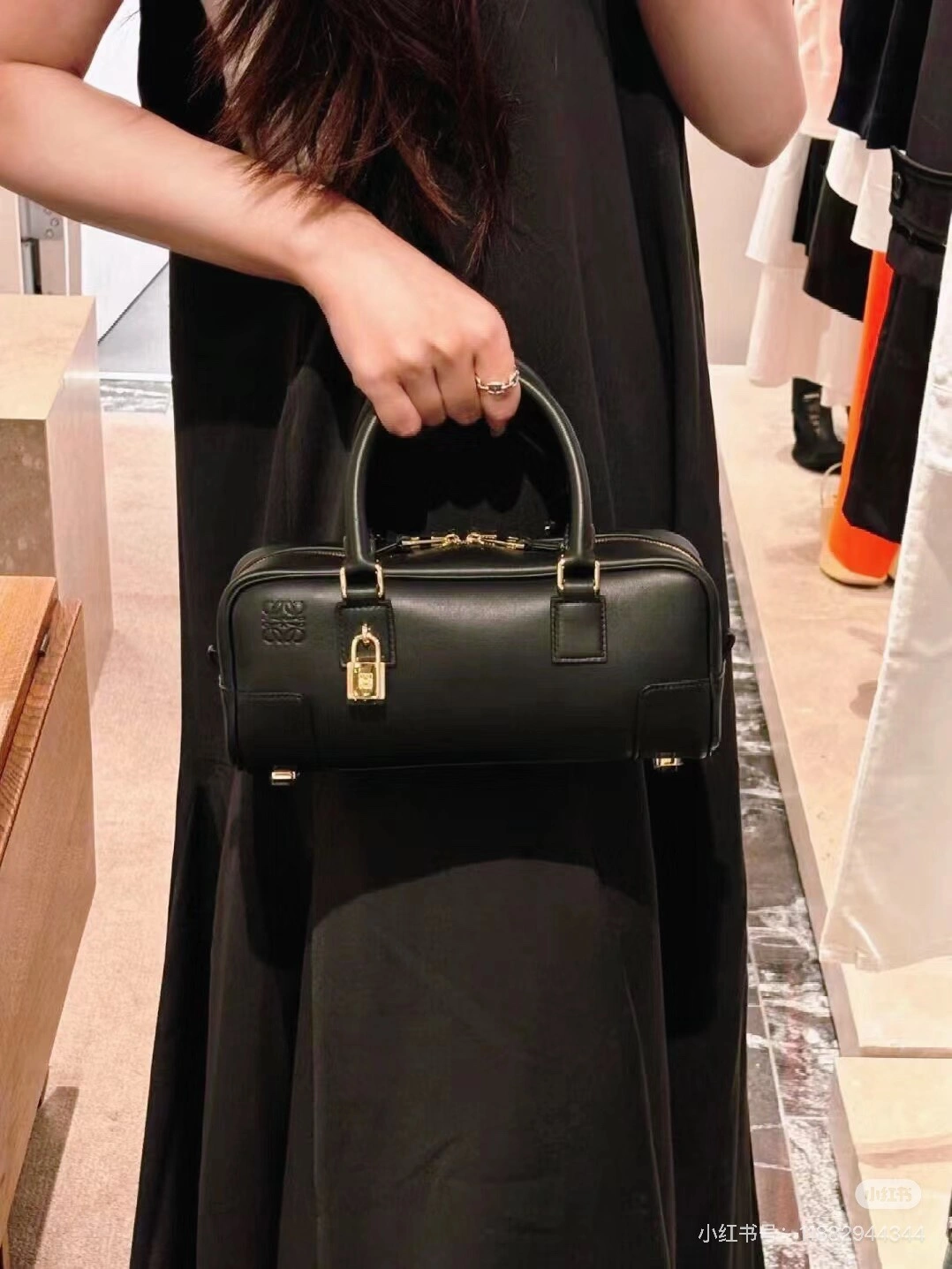 Affordable Loewe Top Handle Bags 67119
