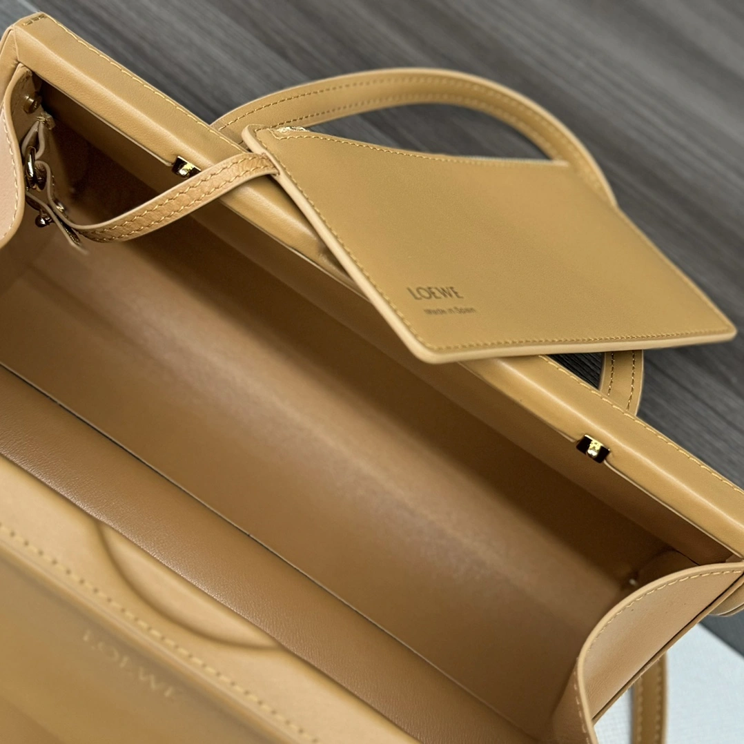 SmoothTexture Loewe Top Handle Bags 67192