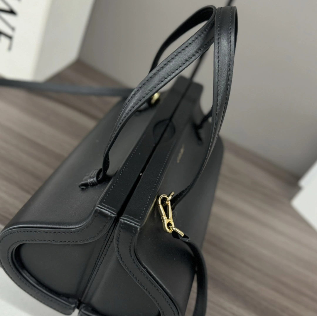 Loewe Top Handle Bags MultiPurpose 67116