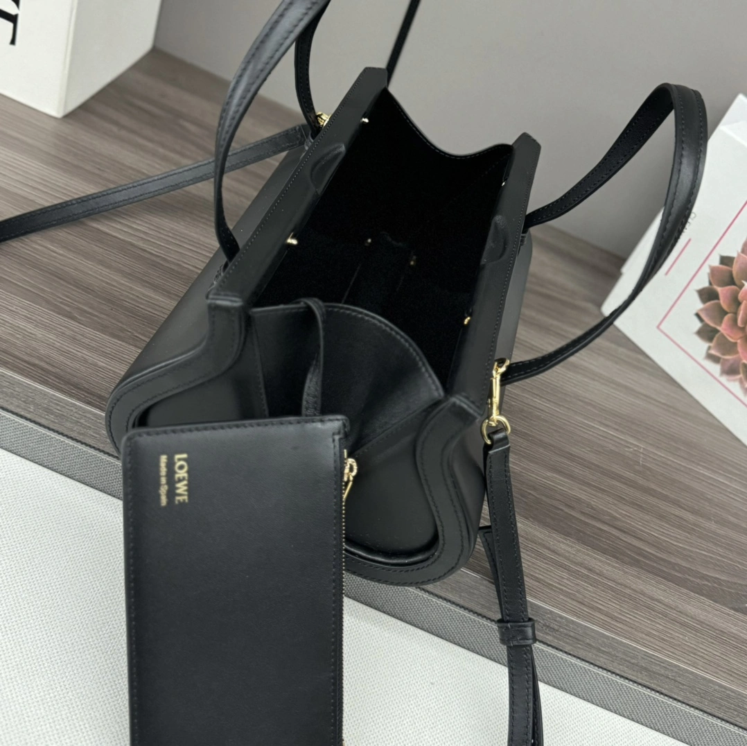 Loewe Top Handle Bags MultiPurpose 67116