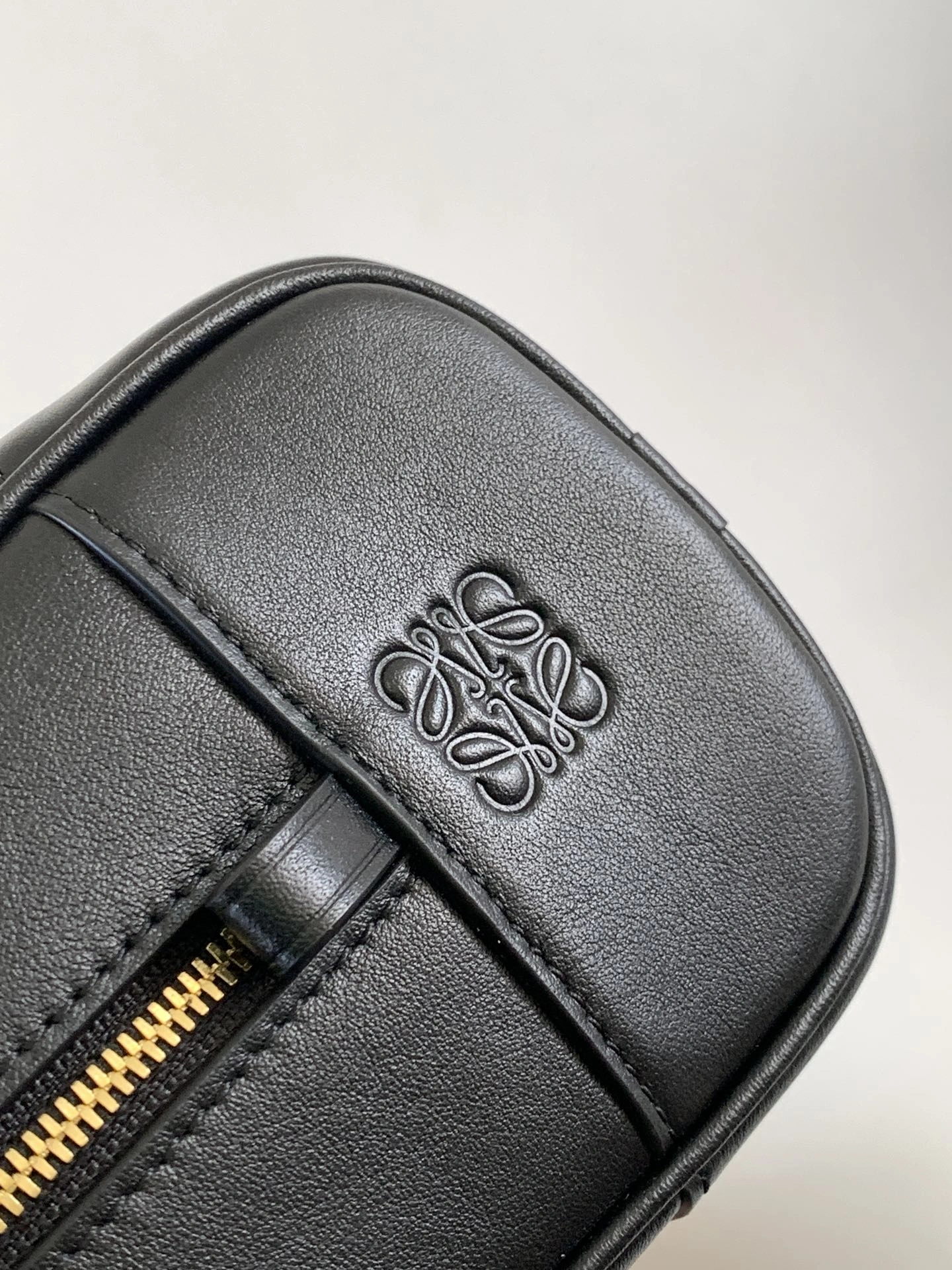 StreetReady Loewe Top Handle Bags 71845