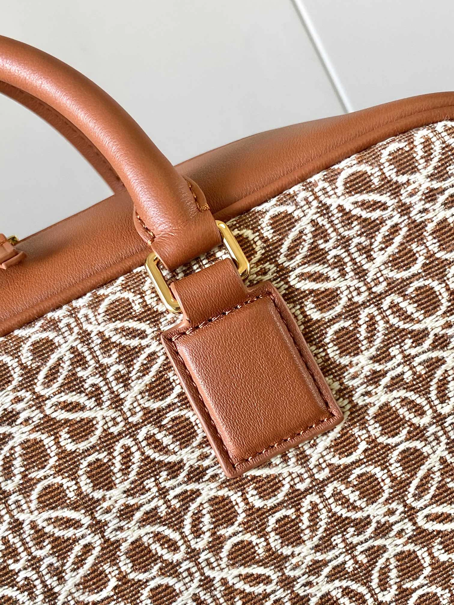 UrbanStyle Loewe Top Handle Bags 71835
