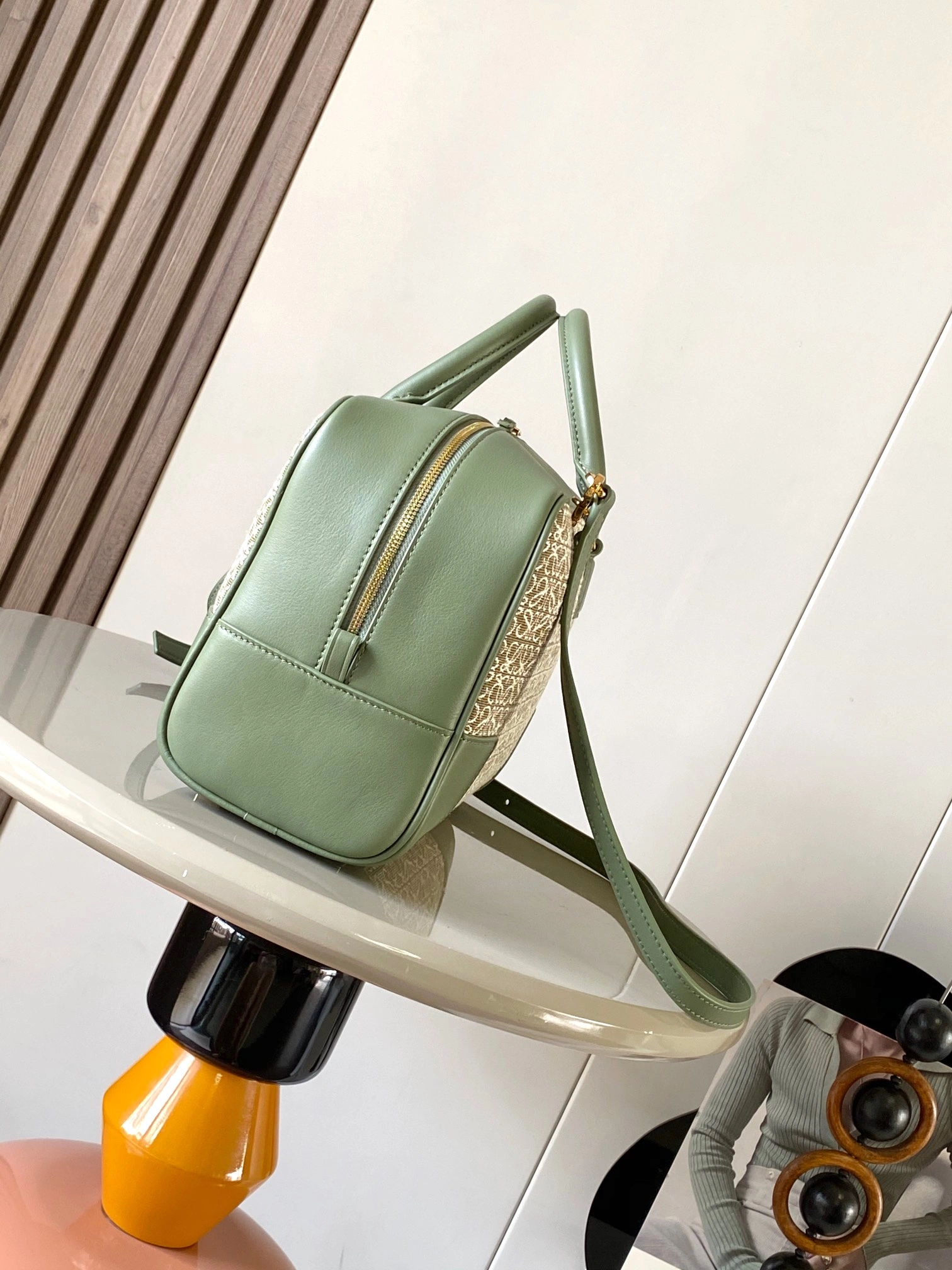 Loewe Top Handle Bags Vibrant 71838