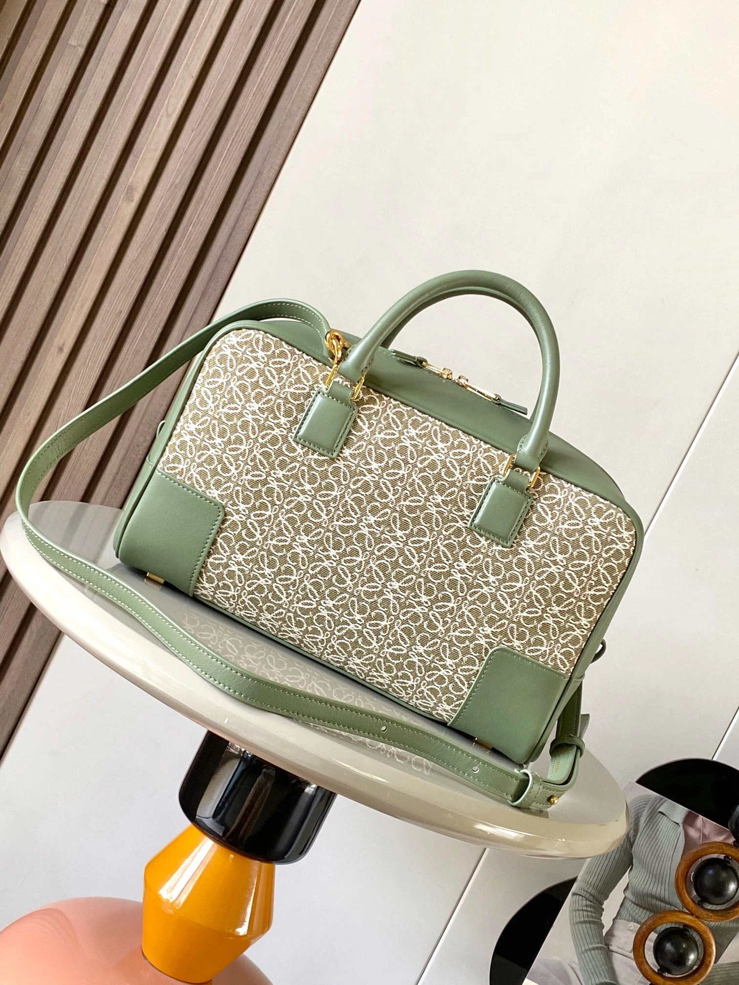 Loewe Top Handle Bags Vibrant 71838
