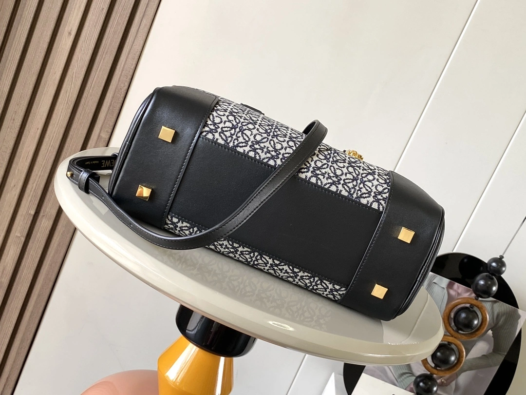 Loewe Top Handle Bags Thermal 71837