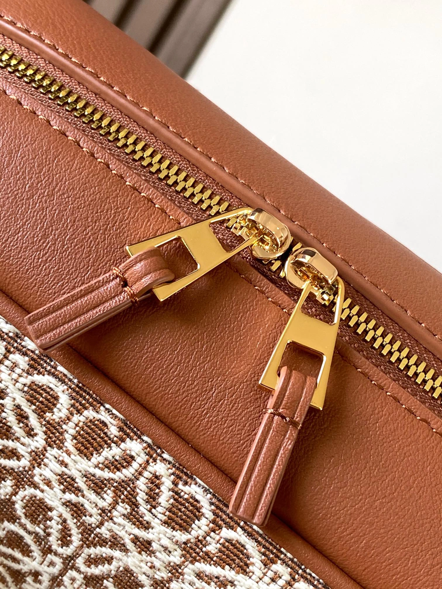 Tailored Loewe Top Handle Bags 71848