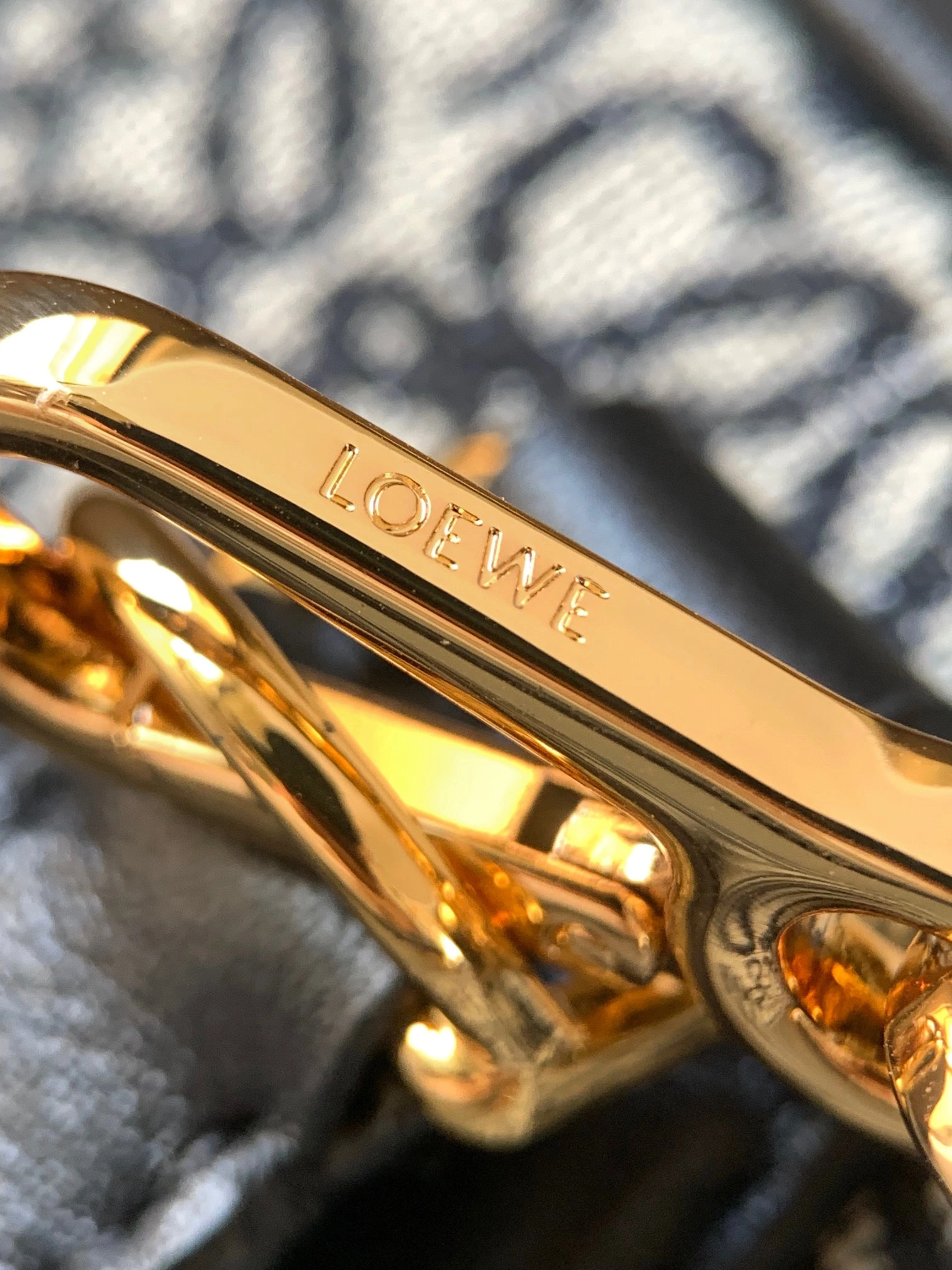 TravelReady Loewe Top Handle Bags 71849