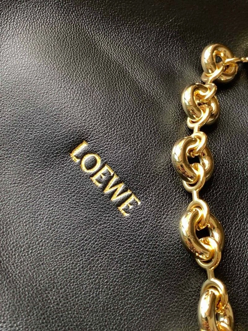 Trendsetting Loewe Top Handle Bags 61121