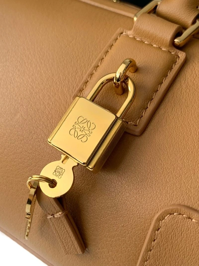 Loewe Top Handle Bags OnTrend 61117